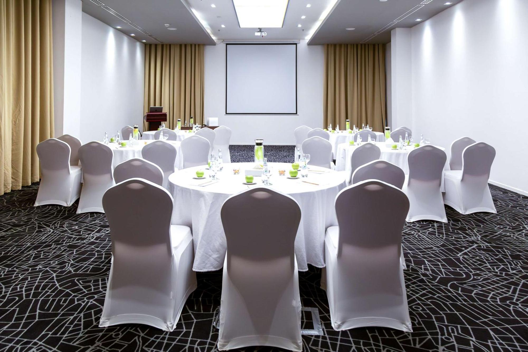 Radisson Hotel & Apartments Dammam Industrial City 외부 사진