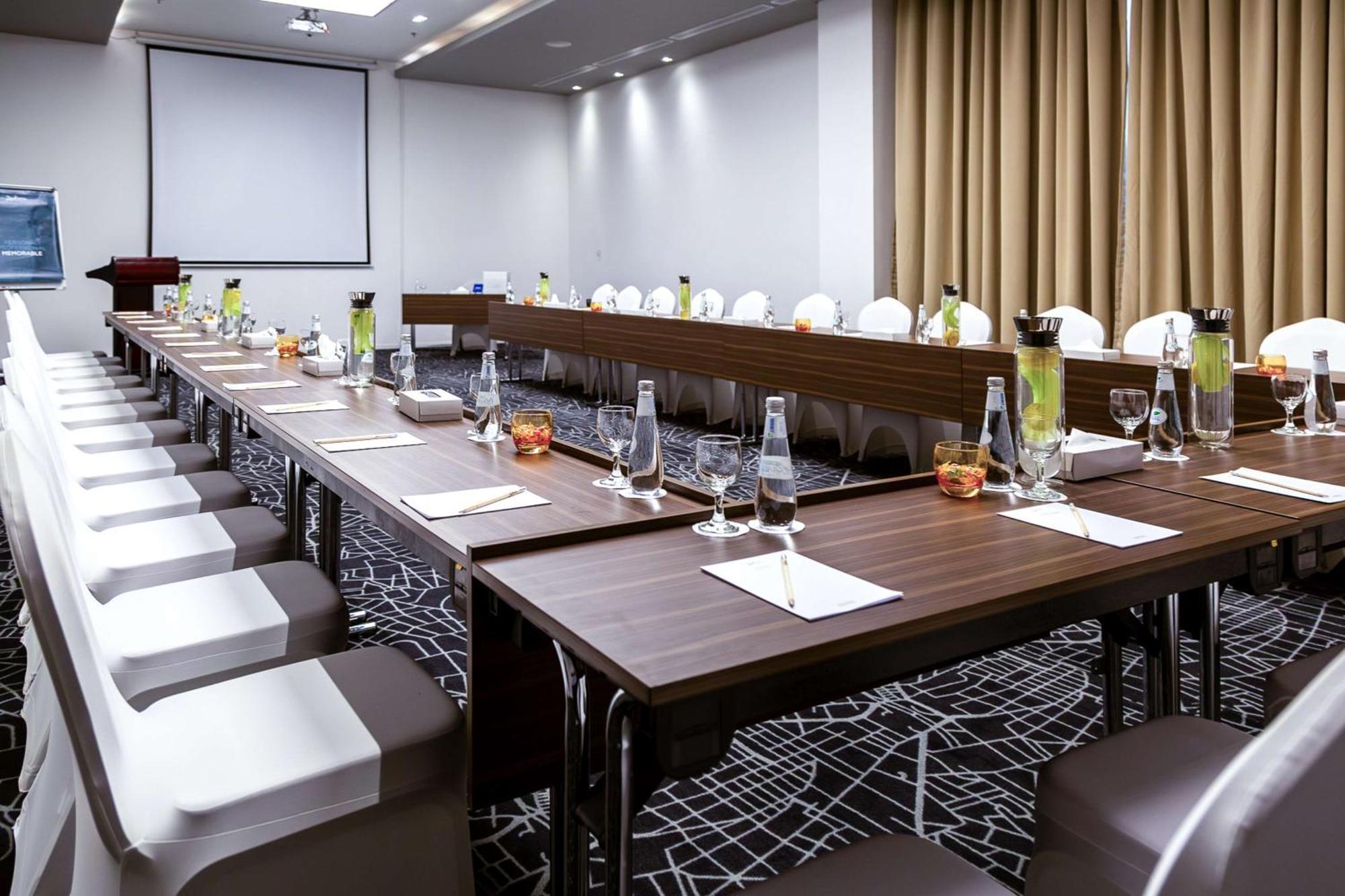 Radisson Hotel & Apartments Dammam Industrial City 외부 사진